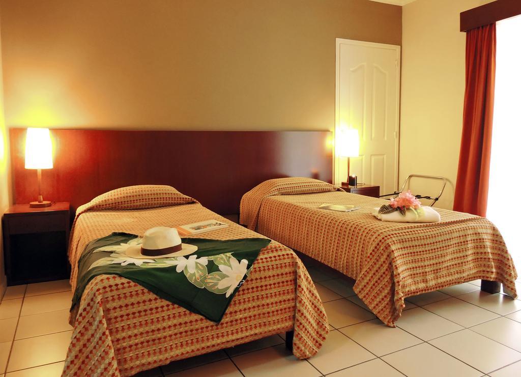 Koniambo Hotell Koné Rum bild