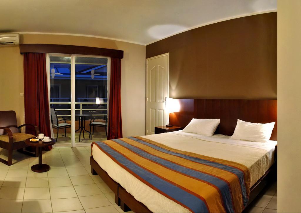 Koniambo Hotell Koné Rum bild
