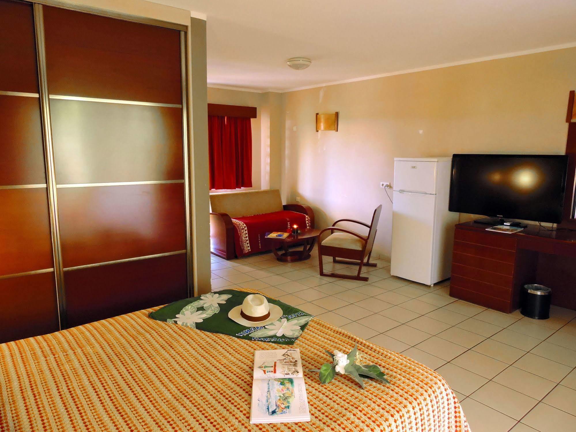 Koniambo Hotell Koné Exteriör bild