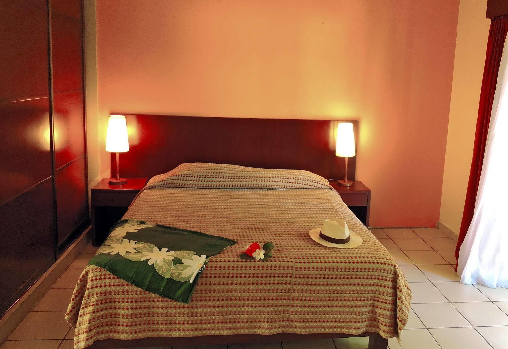 Koniambo Hotell Koné Exteriör bild