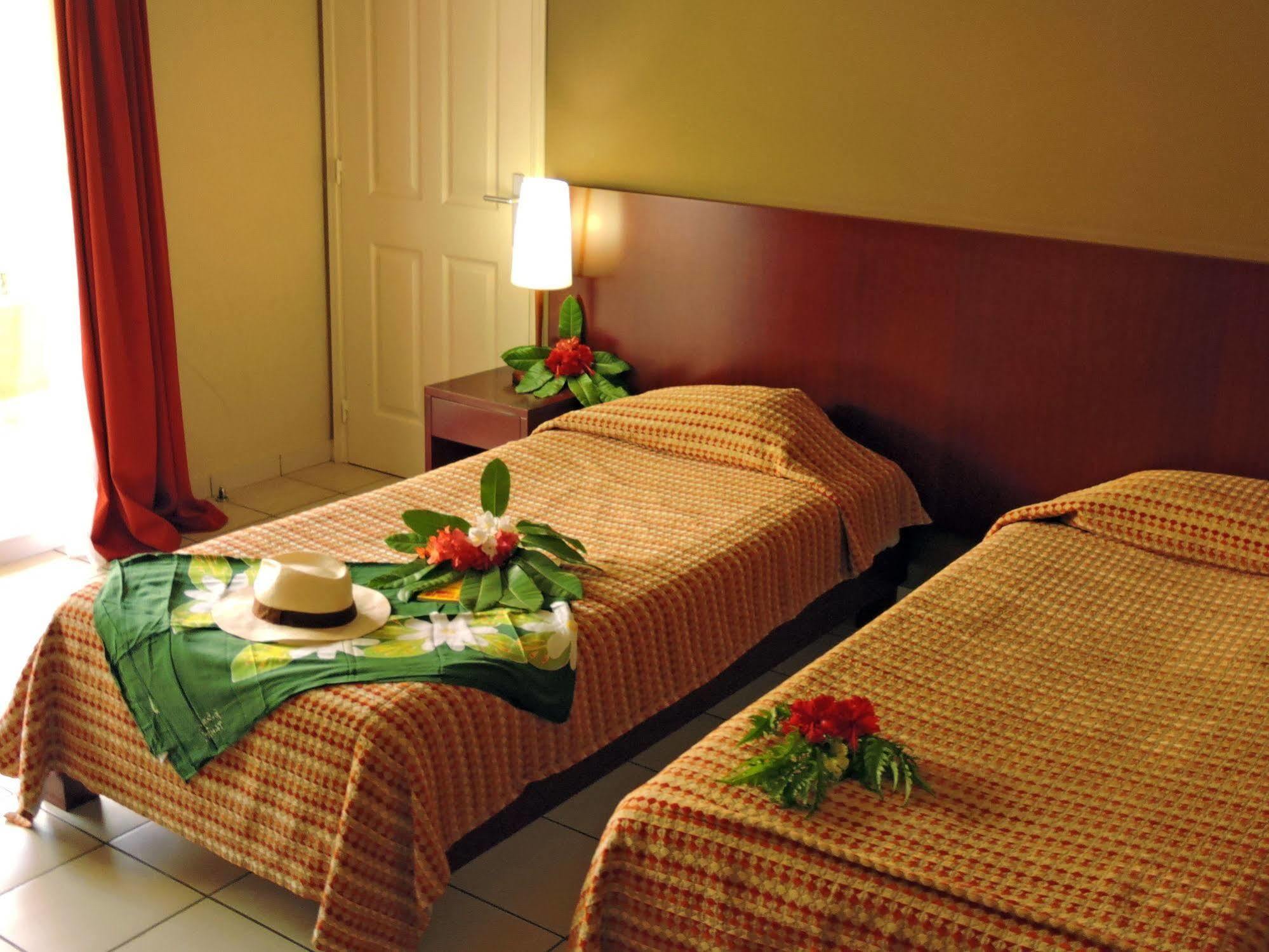 Koniambo Hotell Koné Exteriör bild
