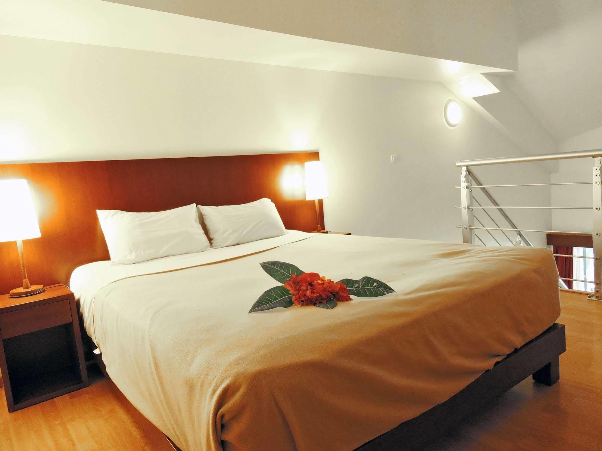 Koniambo Hotell Koné Exteriör bild